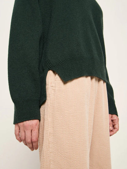 Pullover mit V-Ausschnitt (GOTS) aus Bio-Schurwolle und Bio-Baumwolle