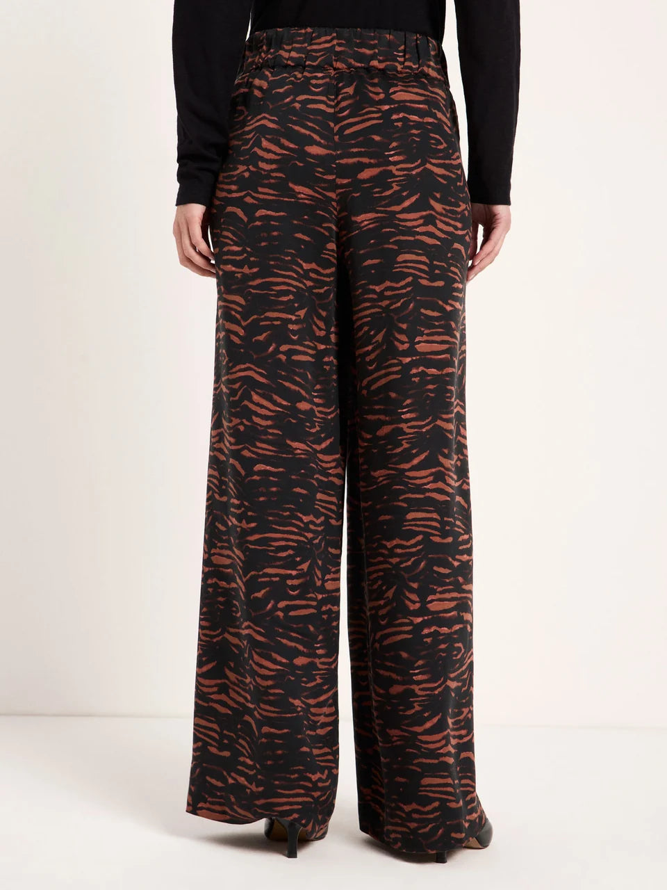 Hose mit weitem Bein