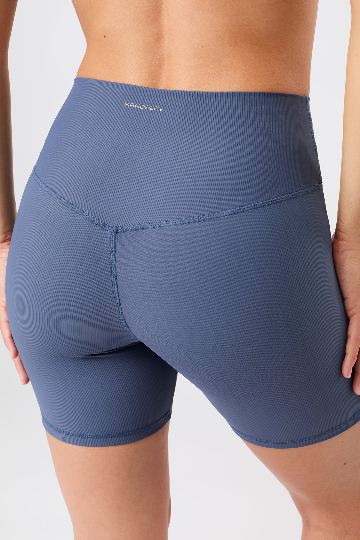 Biker Shorts aus Bio-Baumwolle – nachhaltige Radler Shorts mit hohem Bund