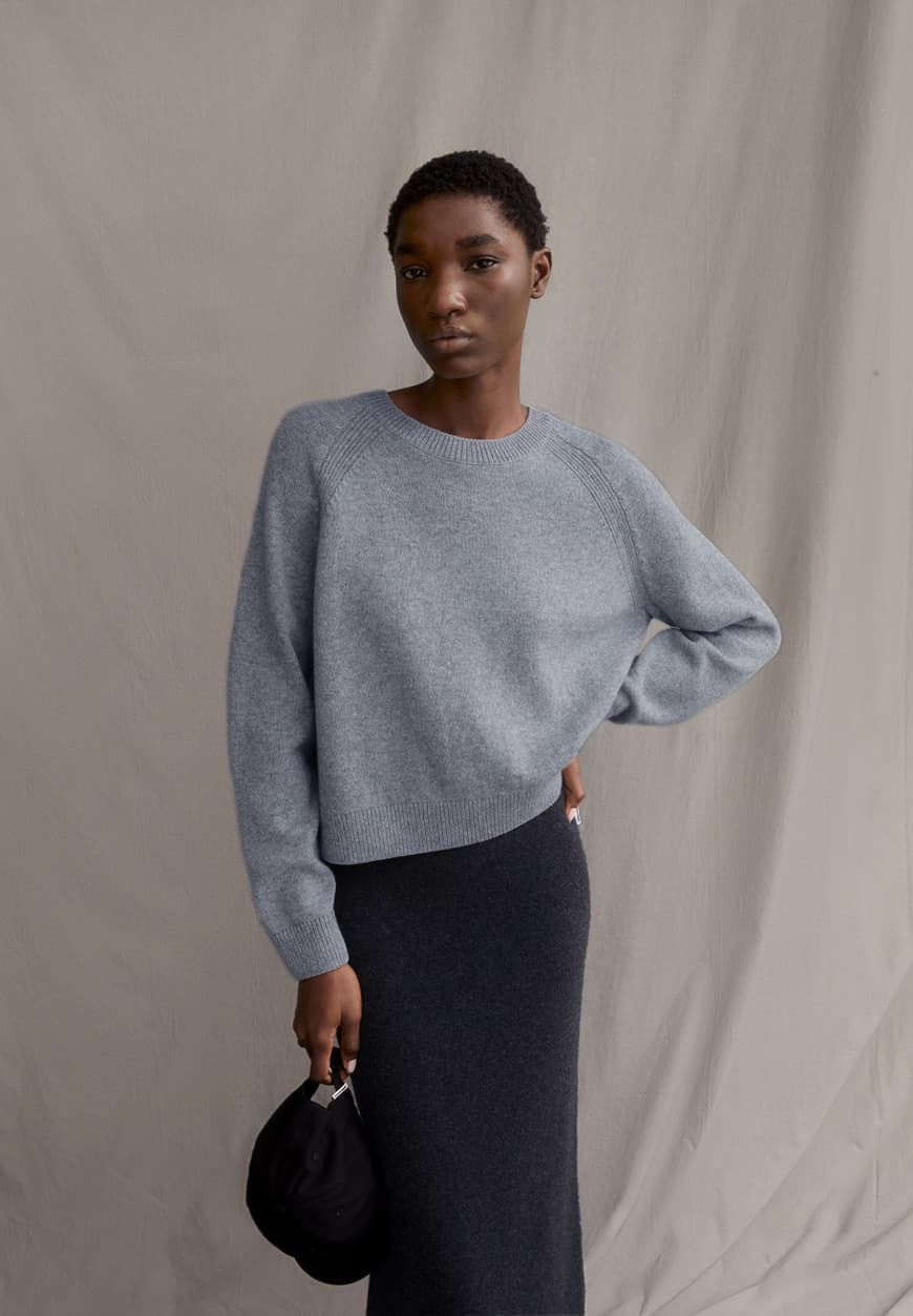 DILIRIAA REGLANA IN Light Grey Melange – PULLOVER LOOSE FIT AUS BIO-WOLL MIX