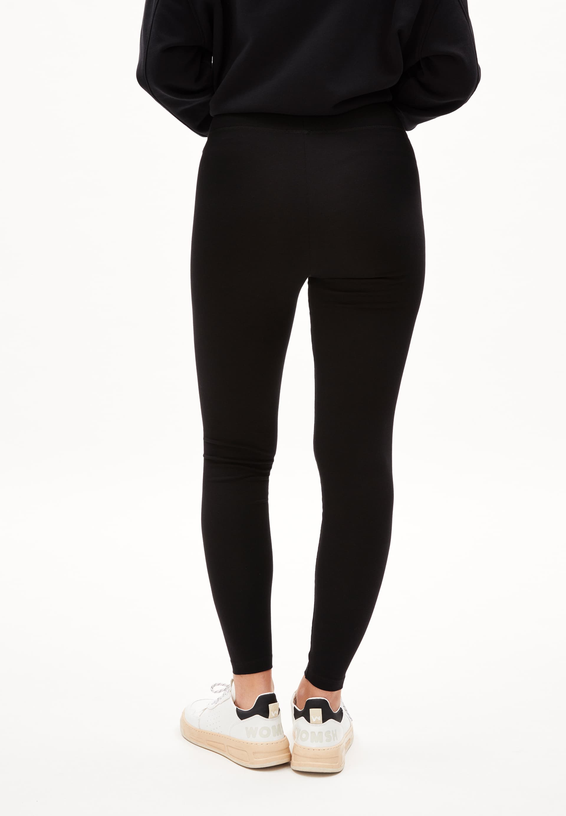 FARIBAA IN BLACK – LEGGINGS AUS BIO-BAUMWOLL MIX