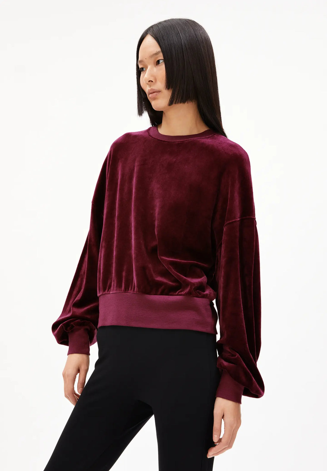 LEDIANAA in cranberry juice – SWEATSHIRT OVERSIZED FIT AUS TENCEL™ MODAL MIX