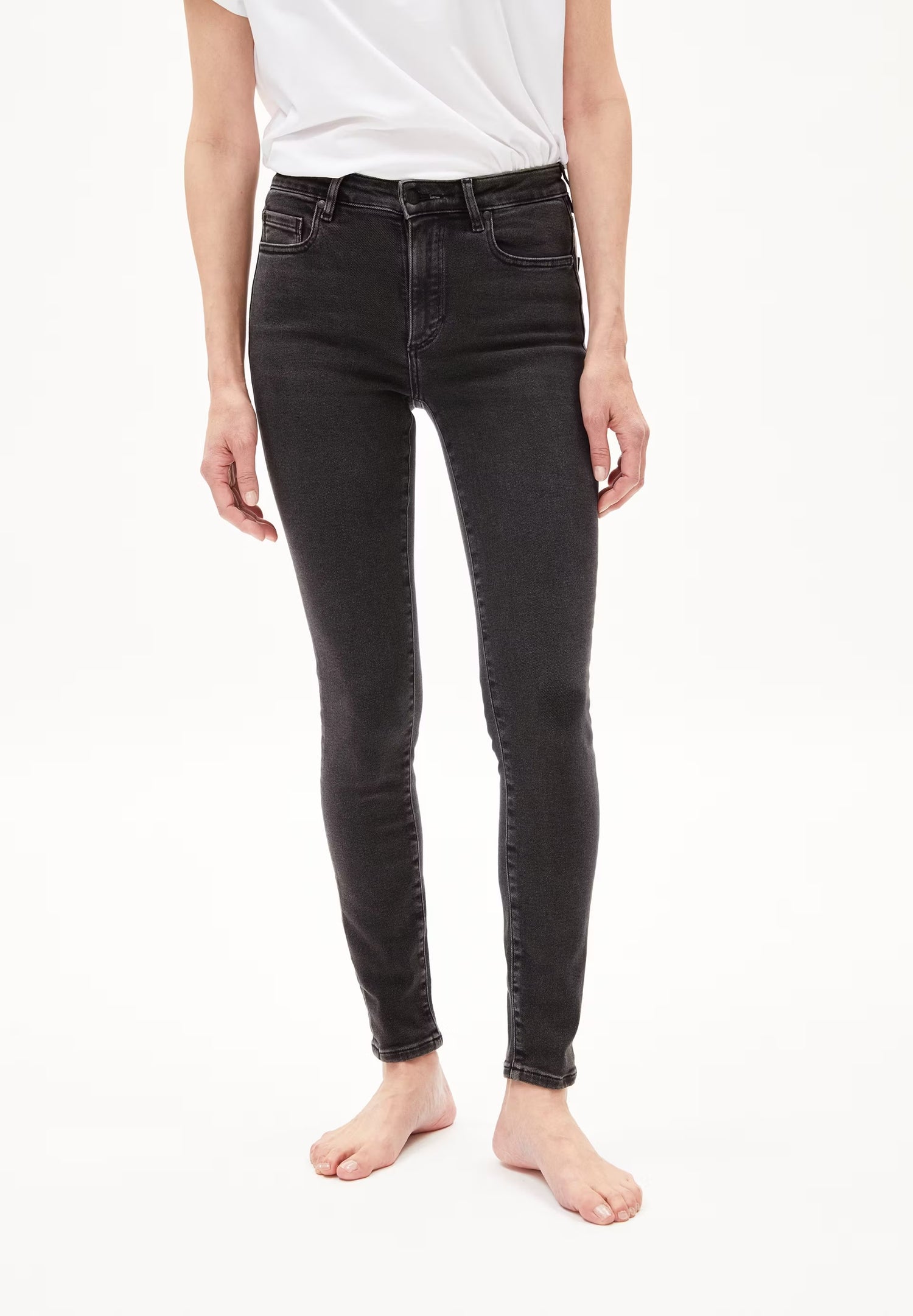 TILLAA X STRETCH – Beliebte Jeans Skinny Leg Mid Waist aus Bio-Baumwoll Mix