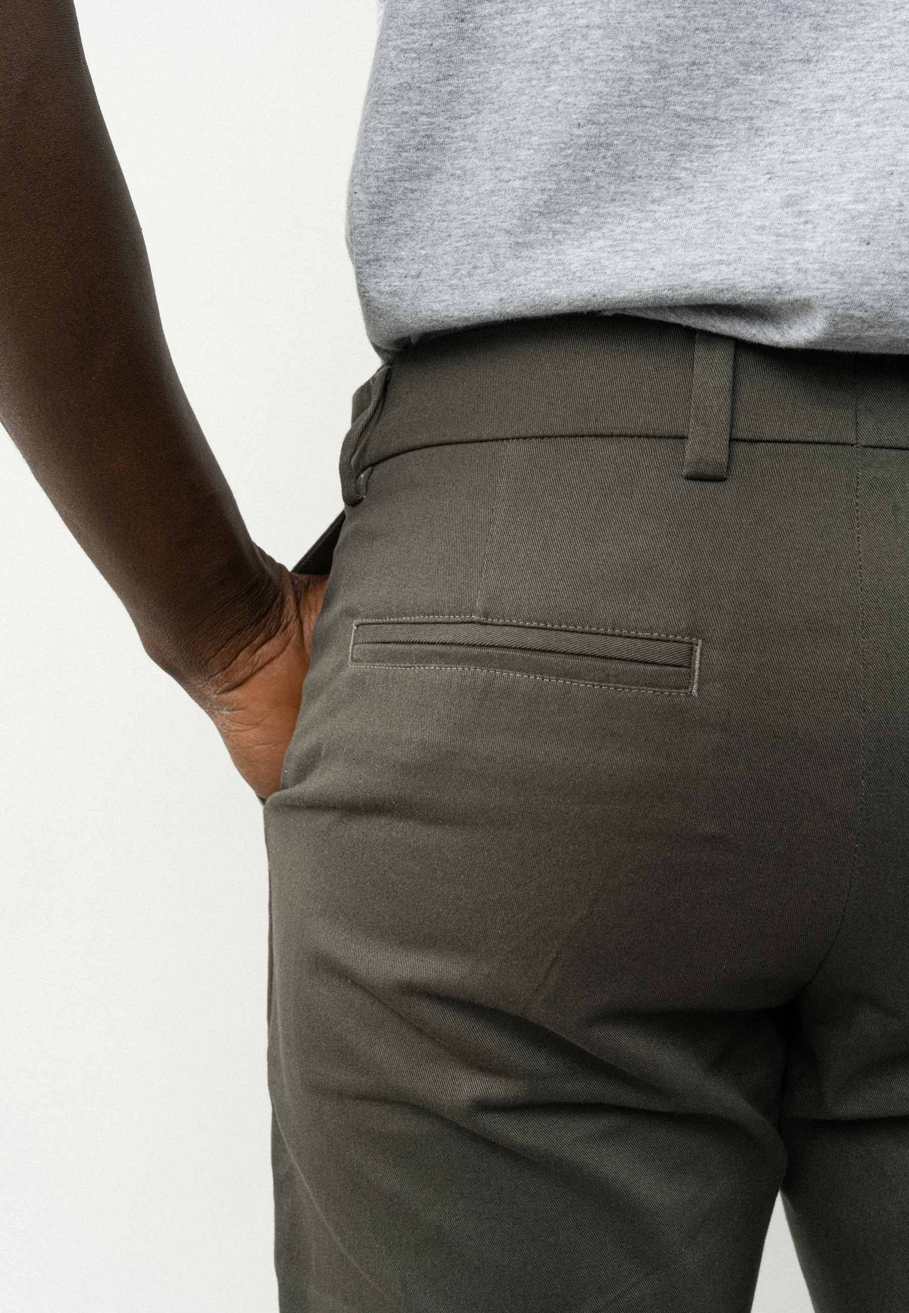 Chinohose mit normaler Passform POOJA